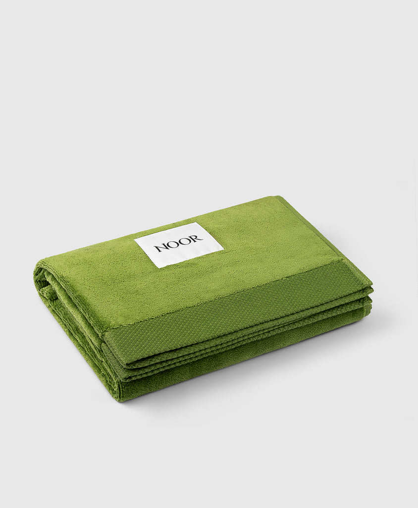 Eli Noor Velour Jacquard Beach Towel