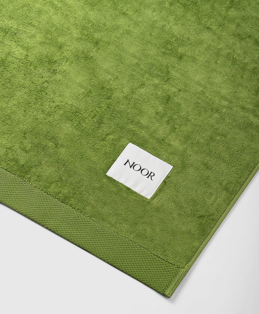 Eli Noor Velour Jacquard Beach Towel